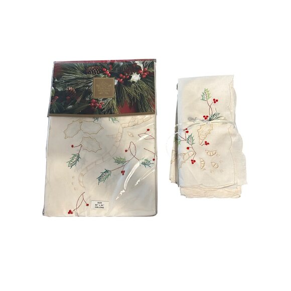 Lenox For The Holidays Embroidered Tablecloth Oblong 60"x84" and 7 Napkins - Picture 2 of 6
